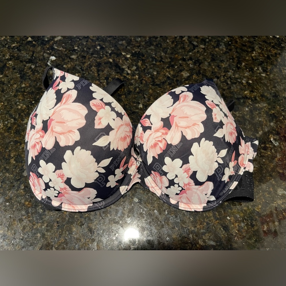 Victoria’s Secret Pink Bra.